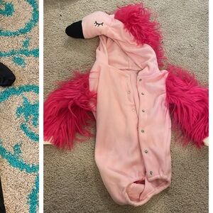 Pottery Barn Flamingo costume. 6-12 months. Worn once for 20 mins (🫠🫠🫠)